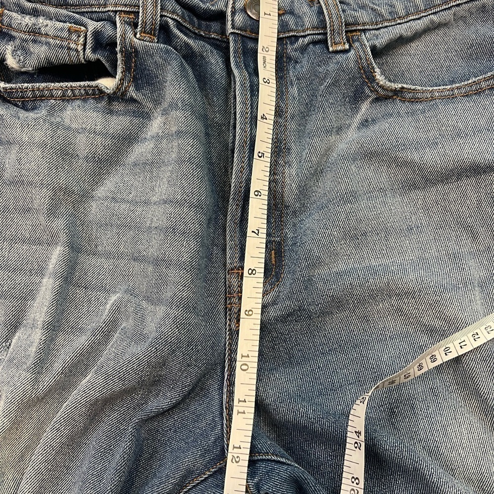 CELLO, Complicated Feelings,High-Rise Distressed Mom Jeans in Medium Denim 11 - Picture 7 of 9